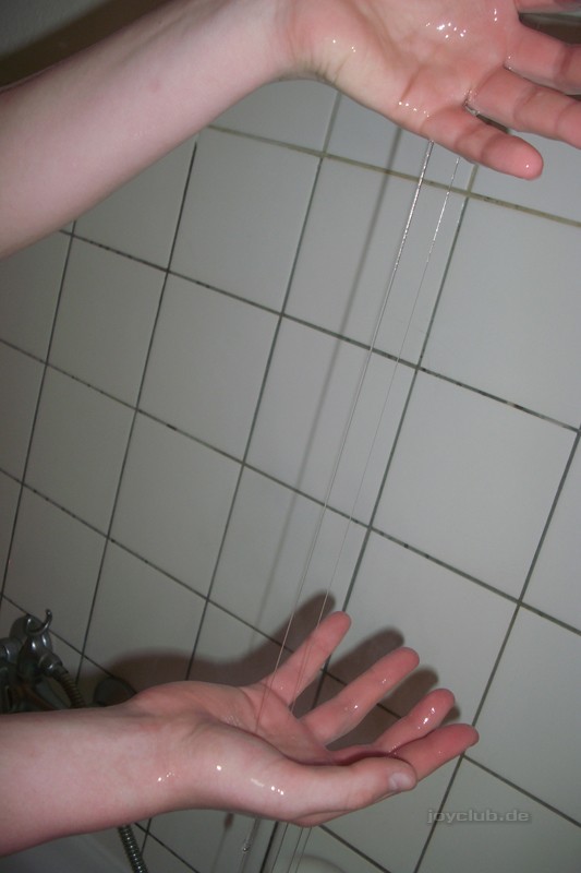 Gleitgel im Badewasser! Da geht doch einiges ...