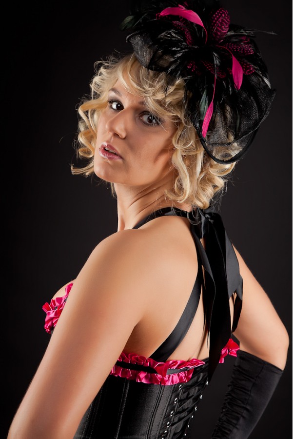 Korsetts stützen die Wirbelsäule und sorgen für eine gerade Haltung.