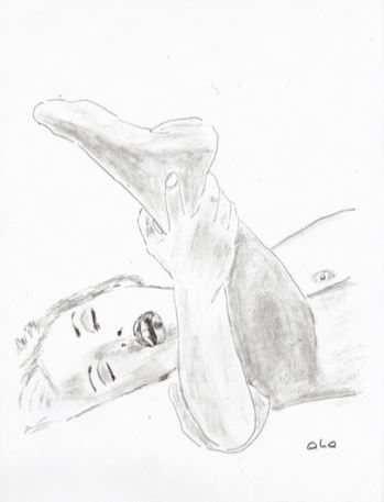 Während sie sehnsüchtig auf ihren Herrn wartet, erlebt sie andere sexuelle Abenteuer.