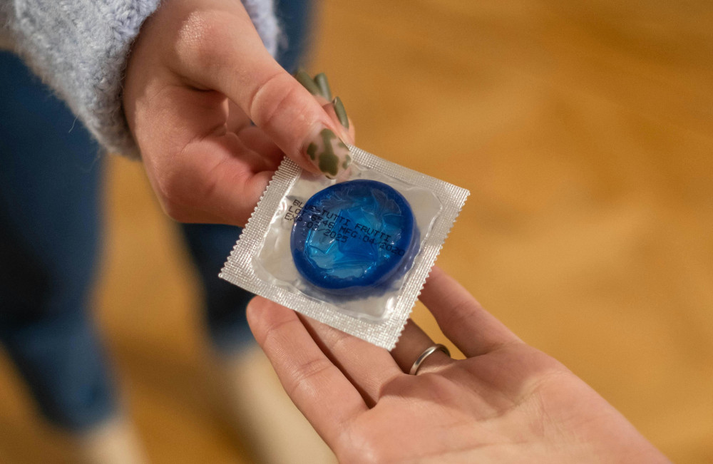 Kenne deinen Status und praktiziere Safer Sex – so schützt du dich und deine Partner:innen am besten.