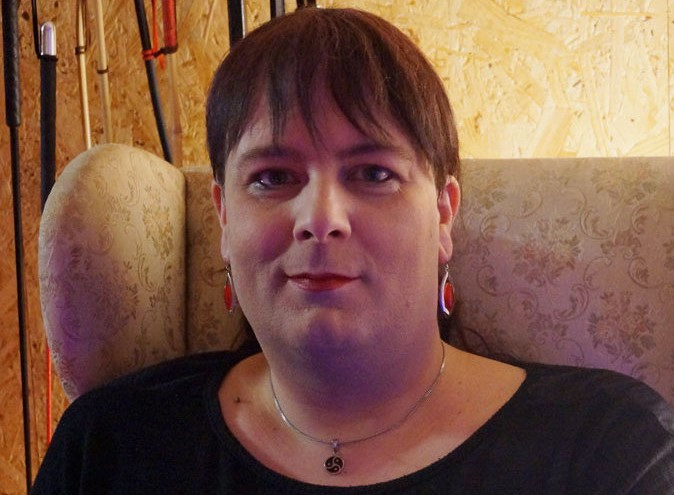 "Ich kaschiere meine Geheimratsecken mit einem Haarteil. Ich schummele also wie viele andere Frauen."